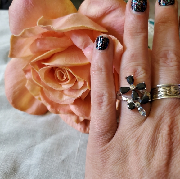 Sterling Silver 925 Blue Topaz Black Sapphire Ring Flower Floral SIZE 7.75 J-475 - Picture 9 of 12